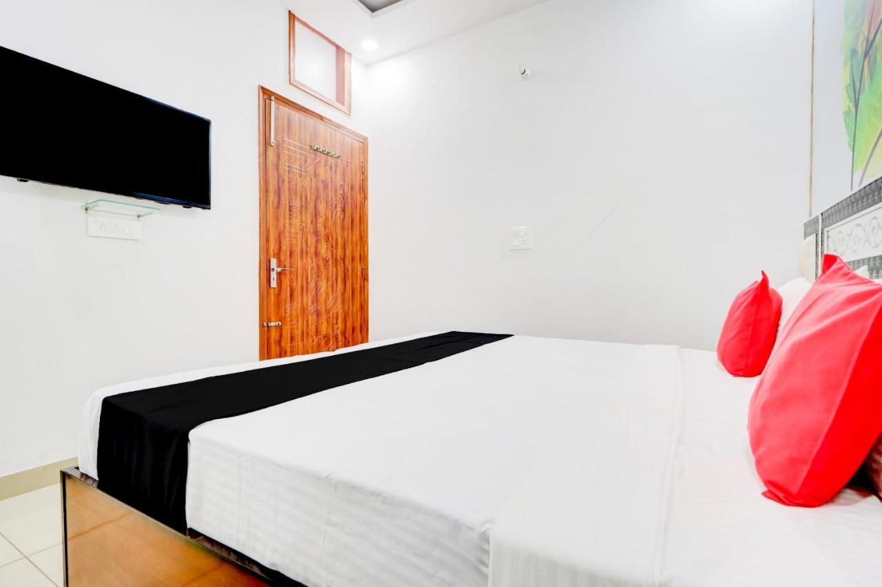 Capital O 79471 Hotel Sekhon Patiala Luaran gambar